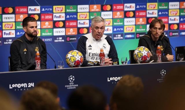 开云APP-安帅：库尔图瓦首发决赛 球队有失误或恐惧都正常