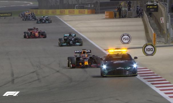 开云APP-F1巴林站上演攻防大战 汉密尔顿力压维斯塔潘夺冠