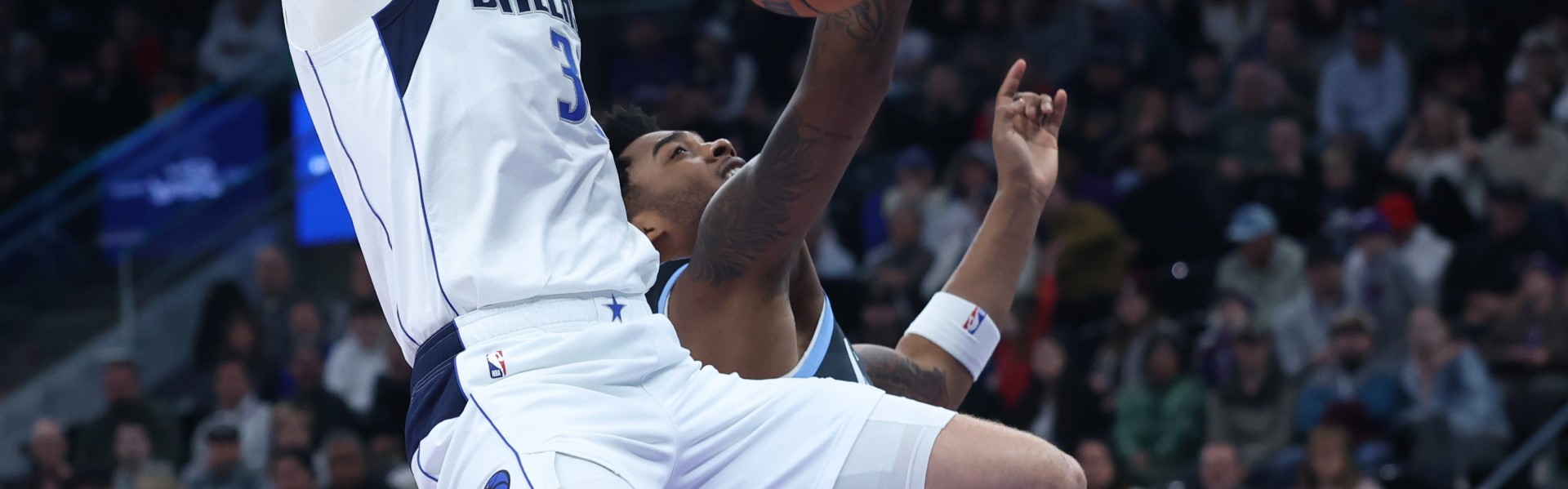 克莱：弗拉格连续几个月赢得最佳新秀奖 没点真本事做不到的